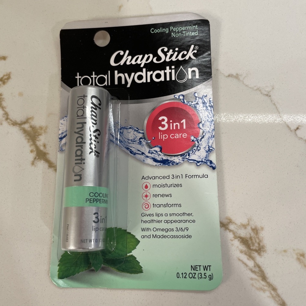 ChapStick Total Hydration Cooling Peppermint Non Tinted 3-in-1 Lip Balm Sealed